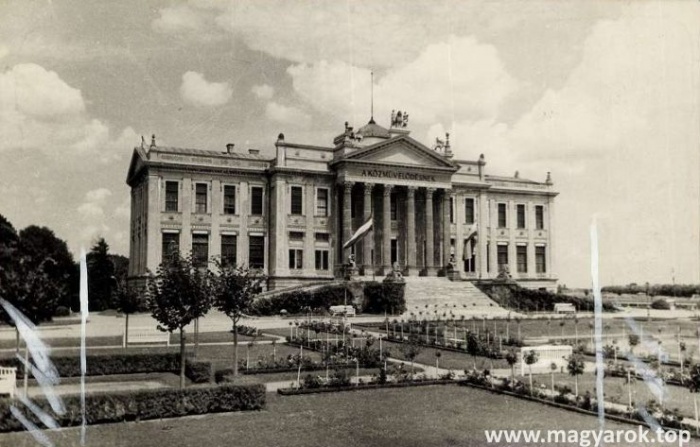 Szeged, Városi múzeum és Somogyi Könyvtár